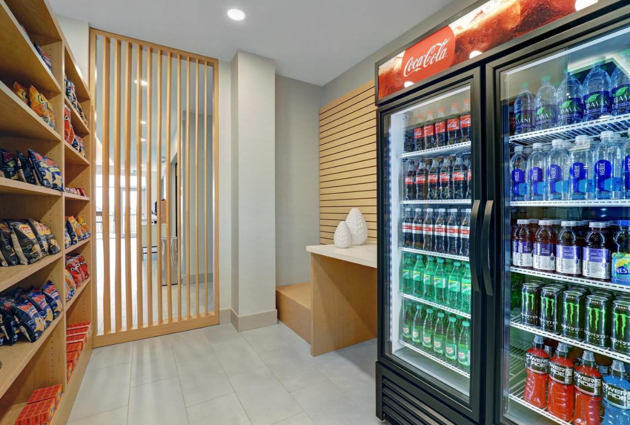 Holiday Inn Express & Suites - Порт Елгин Екстериор снимка