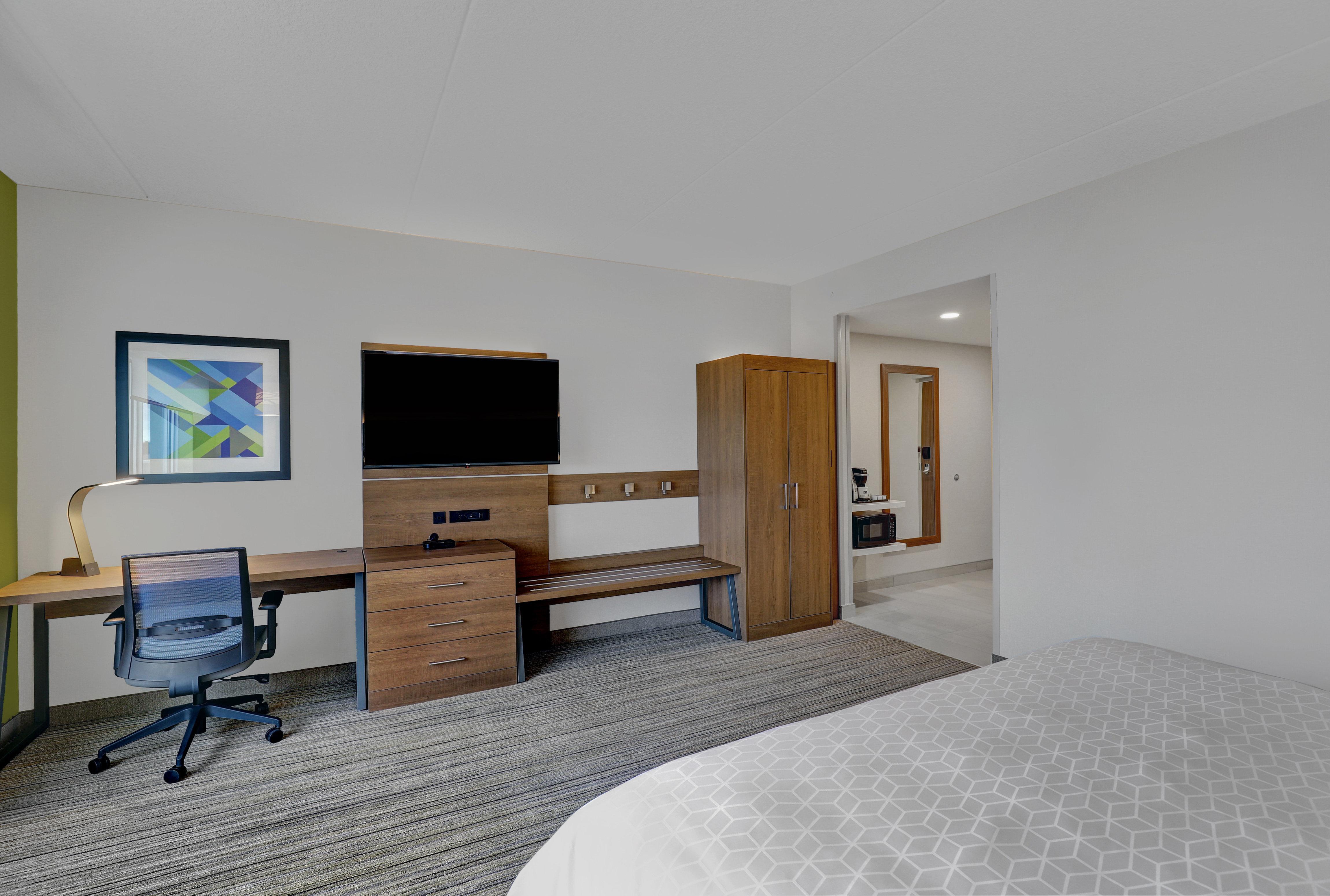 Holiday Inn Express & Suites - Порт Елгин Екстериор снимка