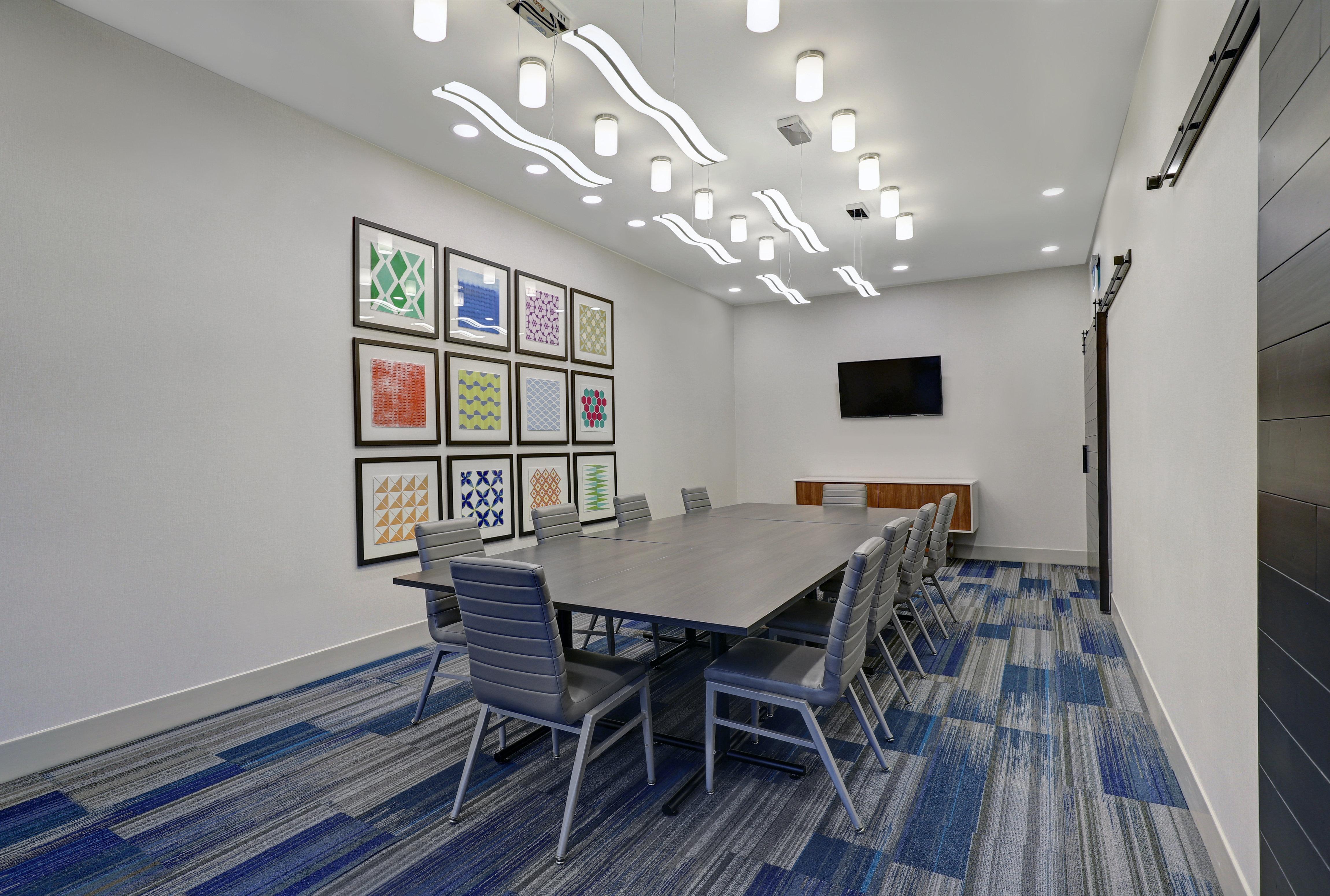 Holiday Inn Express & Suites - Порт Елгин Екстериор снимка
